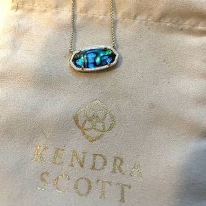 Kendra Scott necklace